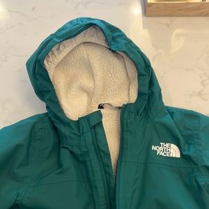 Size 5 North Face green jacket gently used